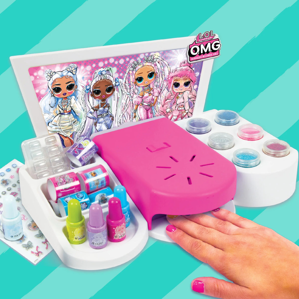 4-in-1 Manicure Set with Water Based Nail Polish V94319