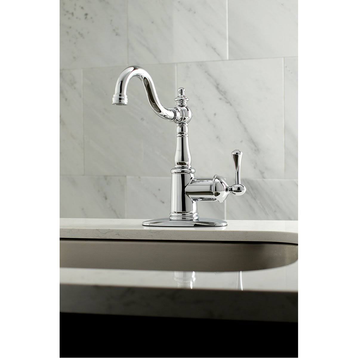 4x22 Centerset Lavatory Faucet H8470