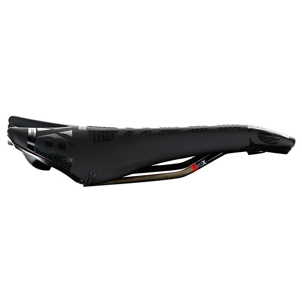 Black Saddle O290