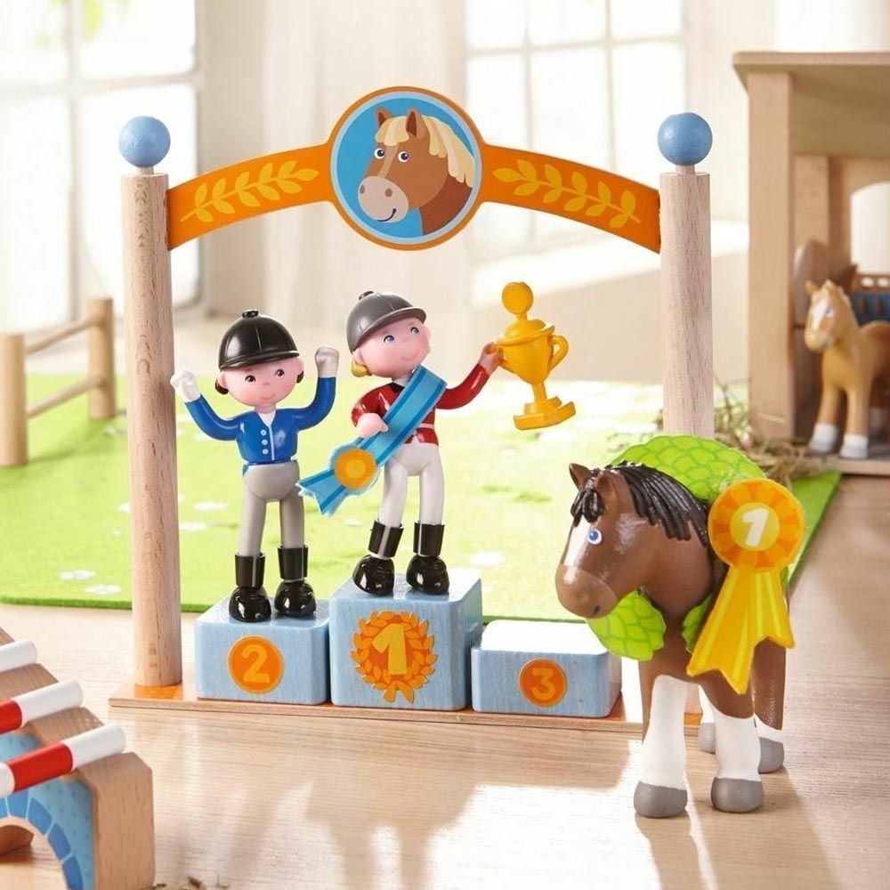 Little Friends Winner's Pedestal Play Set Accessory V373272