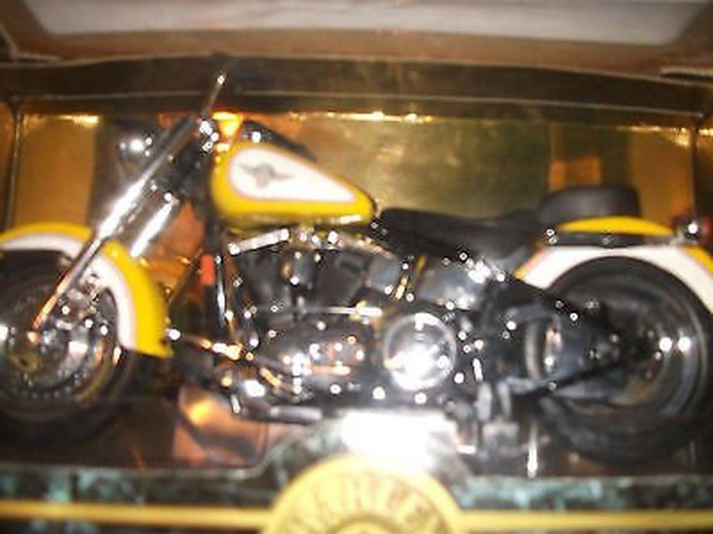Die Cast Harley Davidson Fat Boy 1995 1:9 S2177