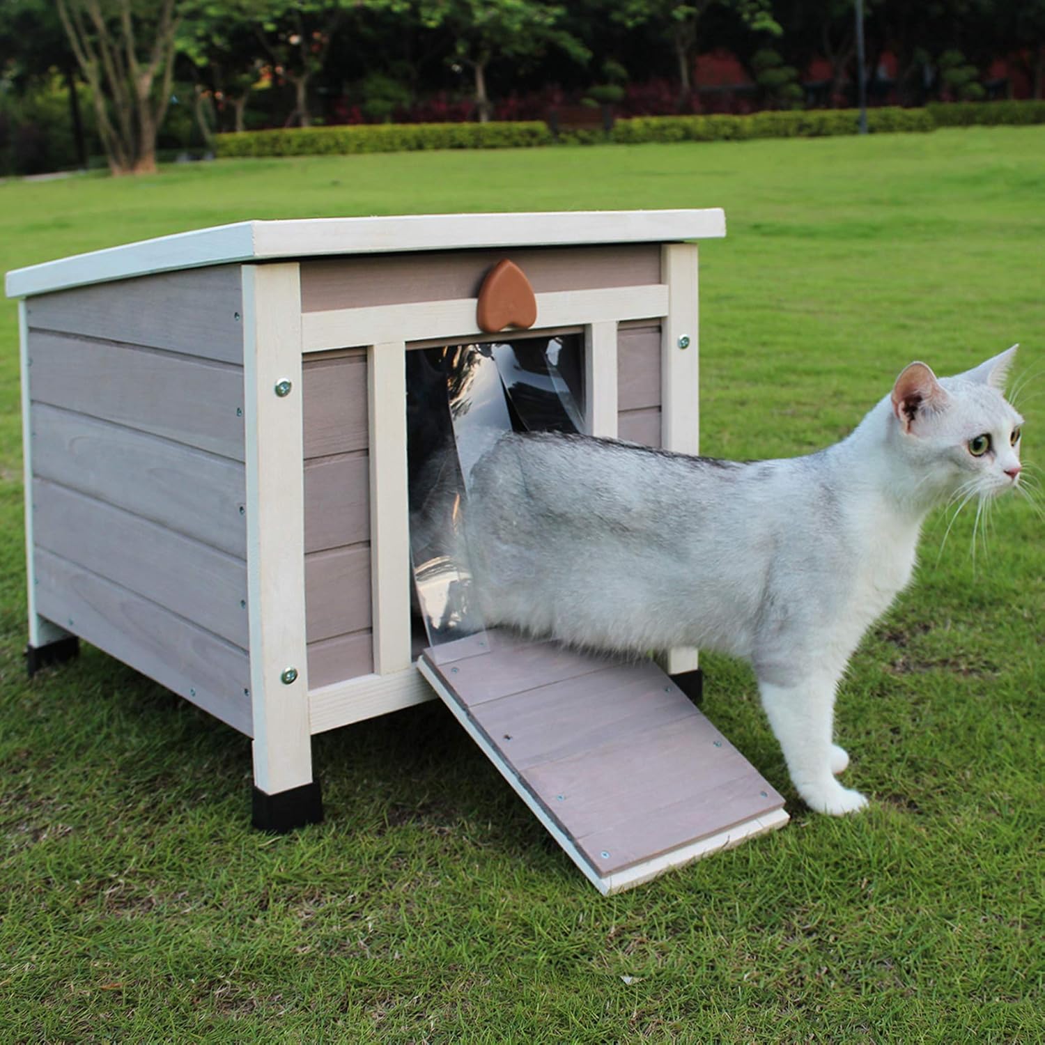 Wooden Bunny Cage Habitat Weatherproof Kitty Condo Z346097
