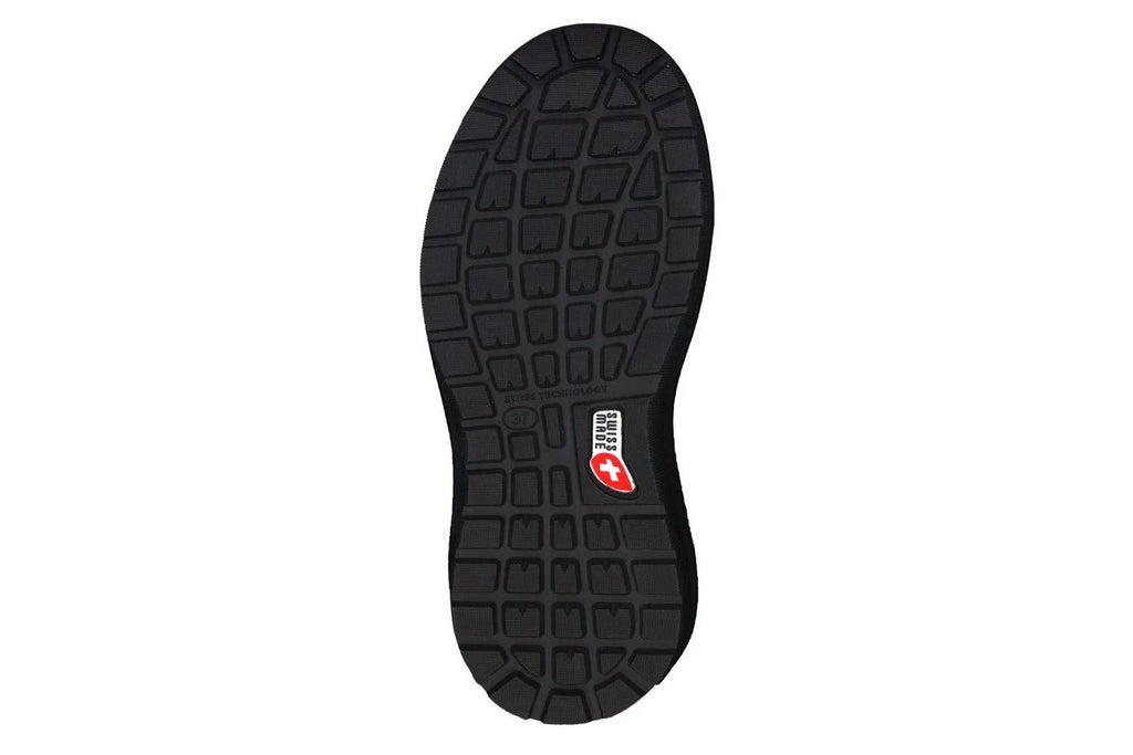 17 Peanut 8.5 Swiss Made R937