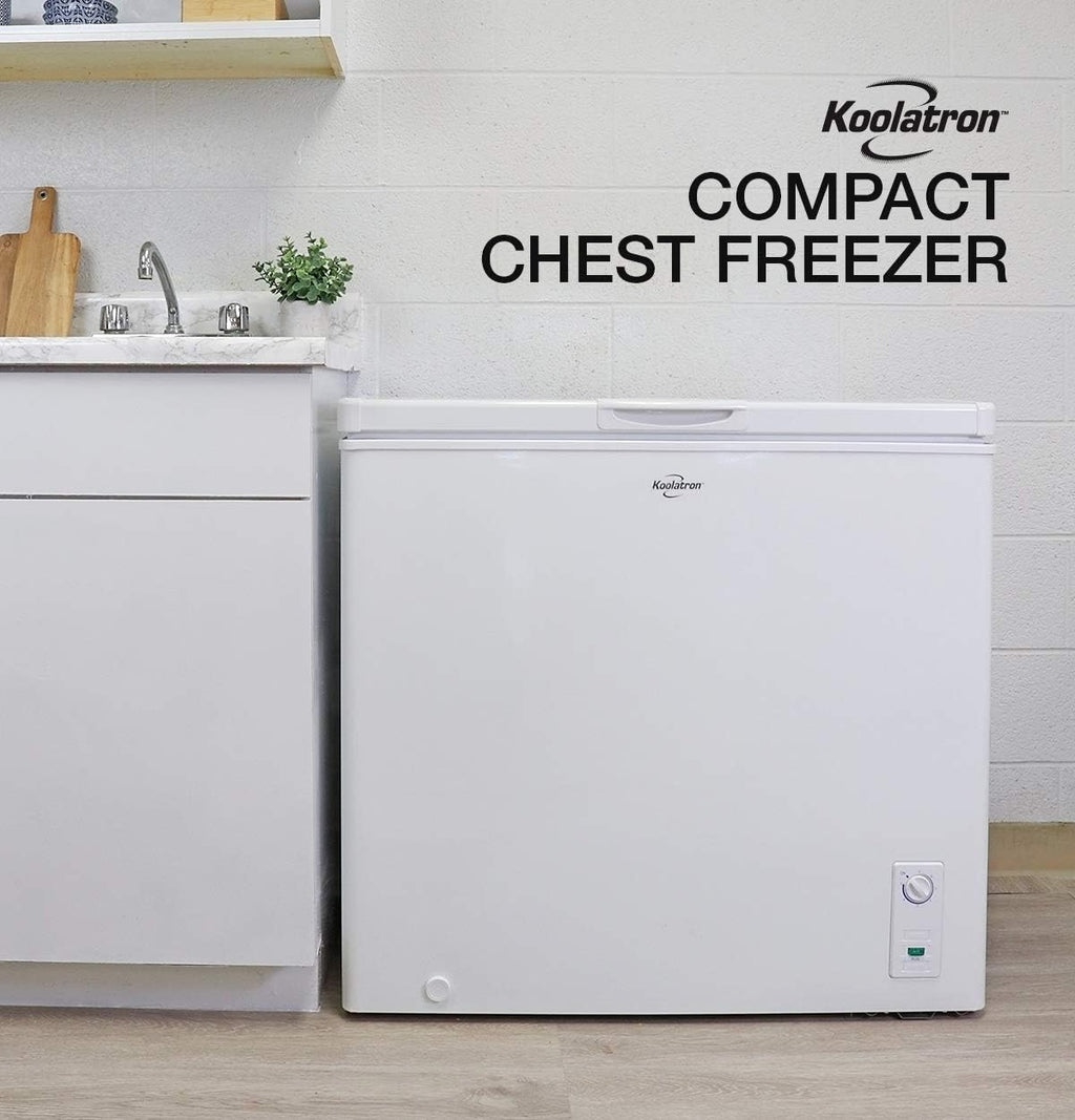 White 7.0 Cubic Feet Compact Chest Freezer G8052