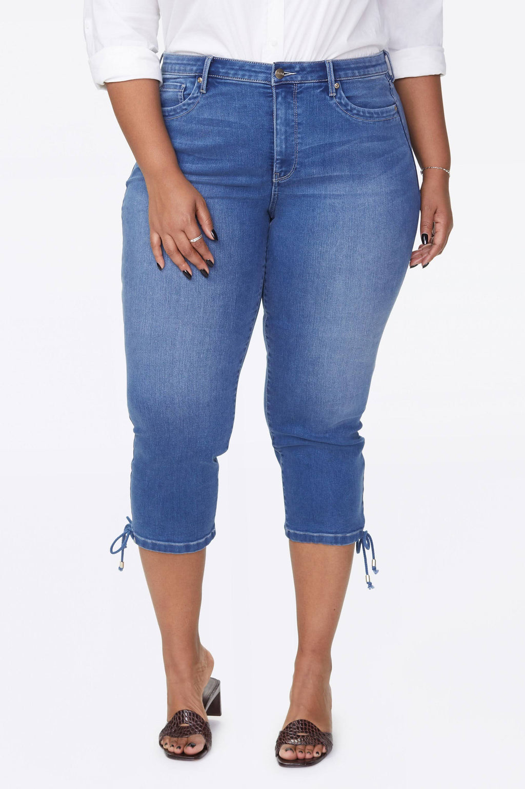 Capris with Drawcord Hem, Size 28 W M3036