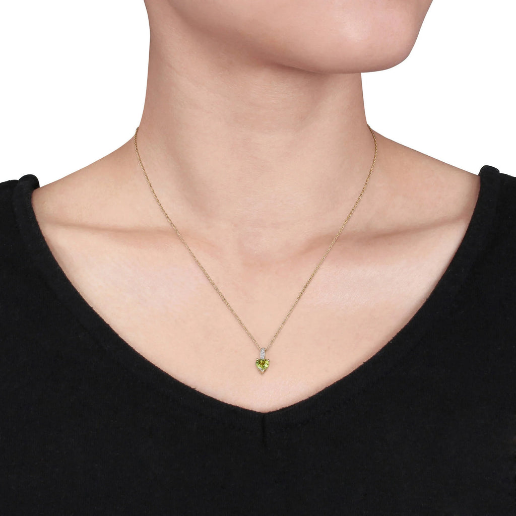 10kt Yellow Gold Heart Drop Pendant with Chain N669440