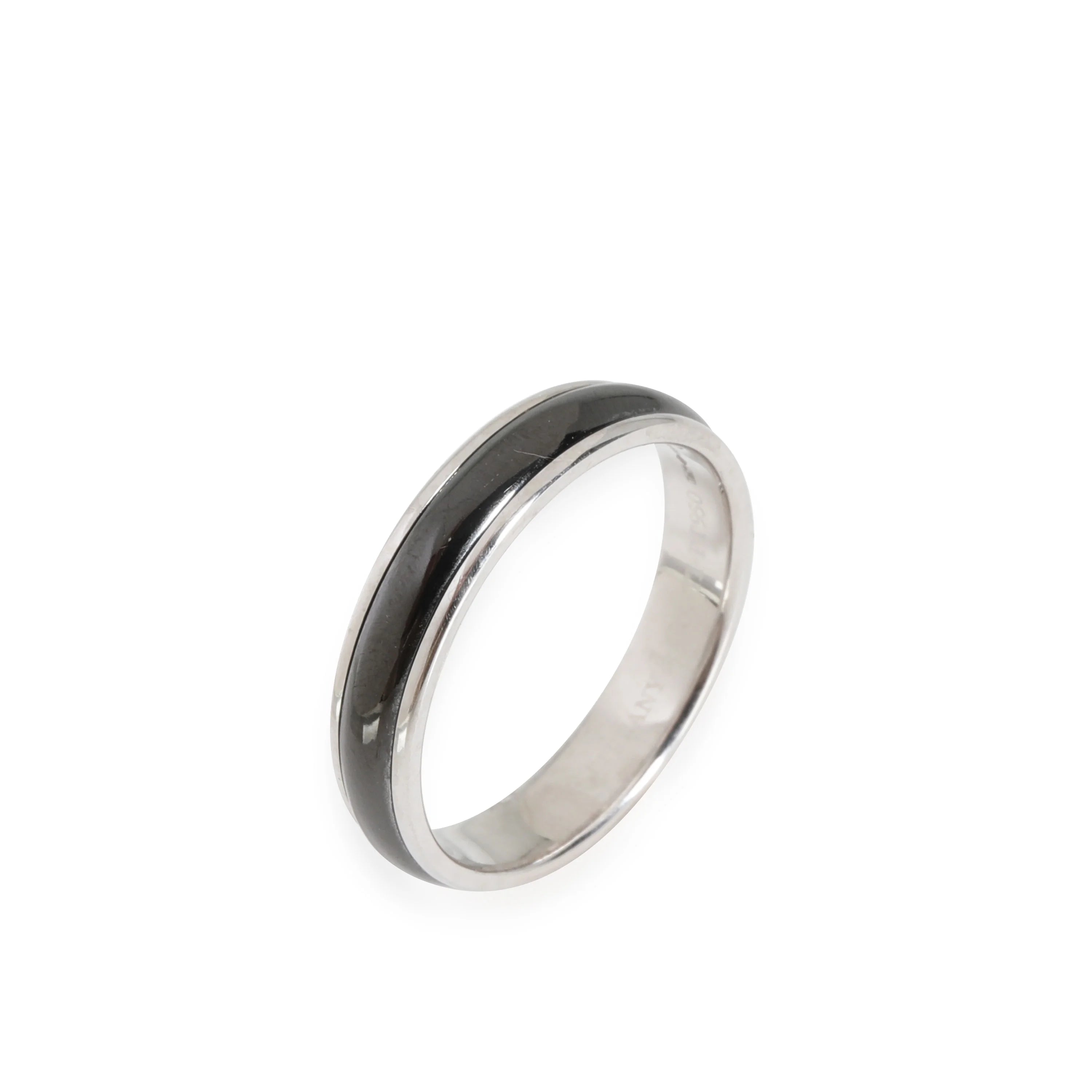 Black Titanium Wedding Band in 950 Platinum Q7436